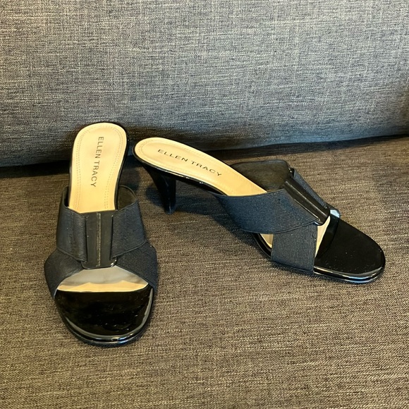 Sandales Ellen Tracy Winston - Taille US 7.5 Femme - Talon Bas Cubain - Or - Occasion